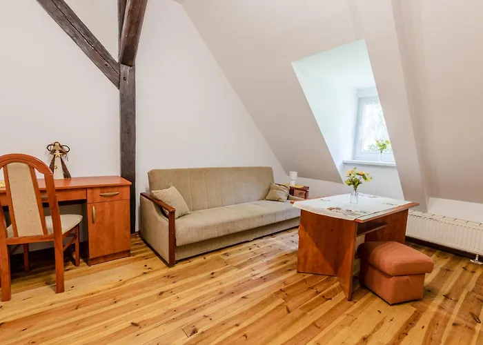 Osrodek Szkoleniowo - Noclegowy Chojnik