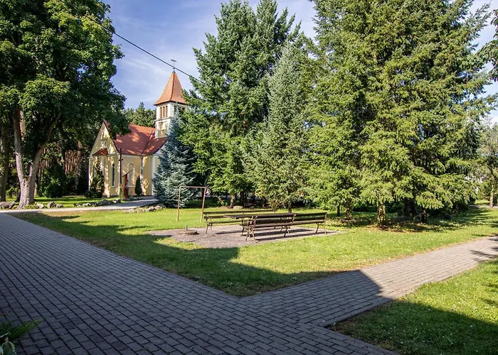 Osrodek Szkoleniowo - Noclegowy Chojnik * Sosnie